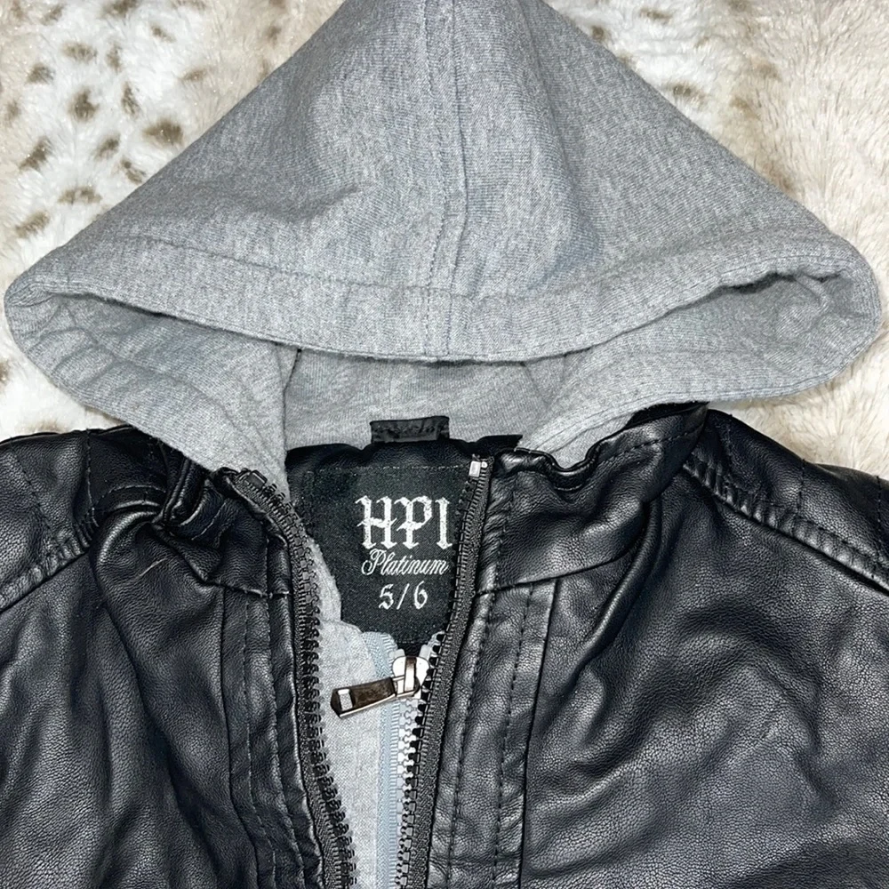 HPI Platinum Leather Hoodie Jacket Size 5/6